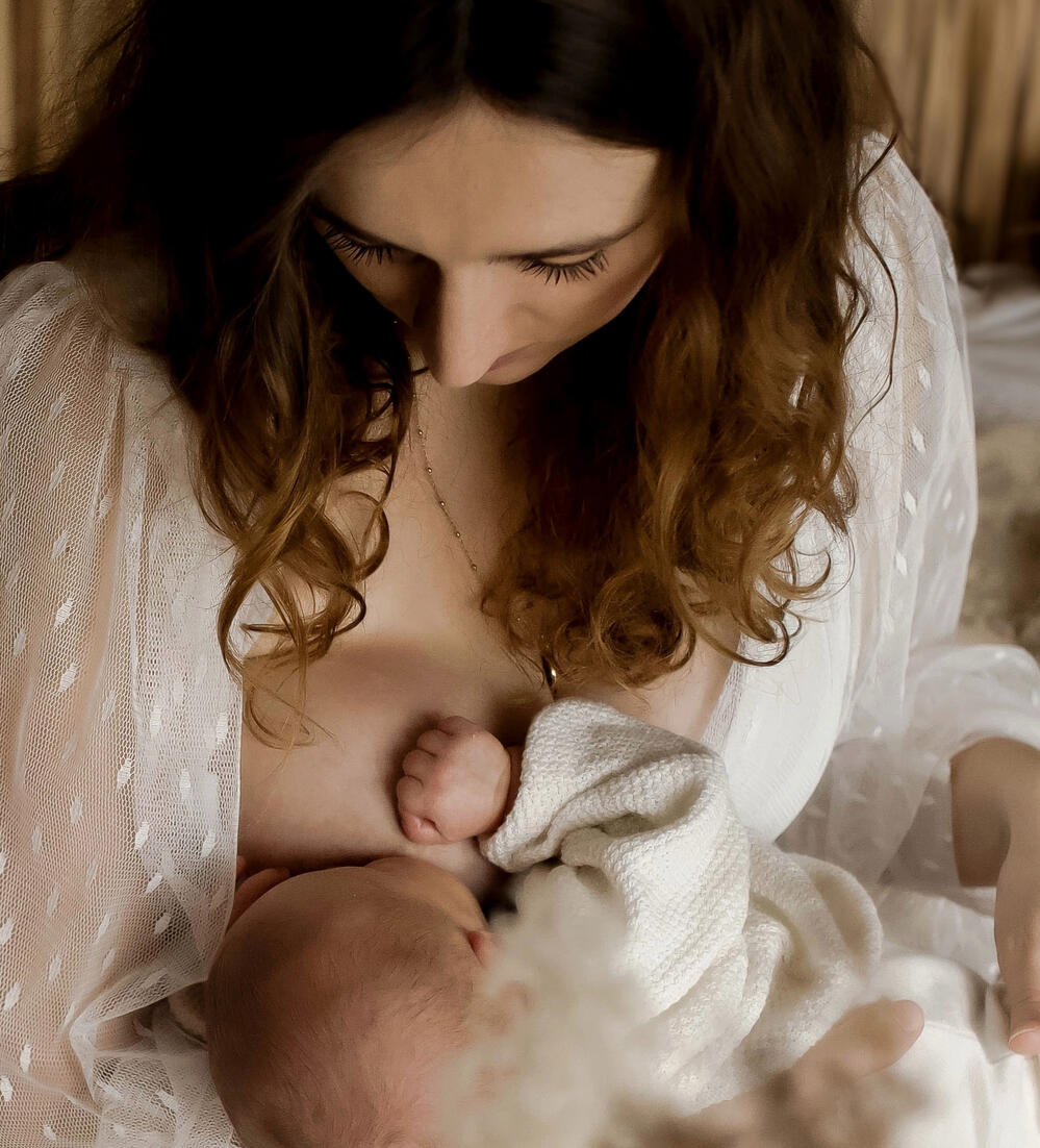 Conseils pratiques et encouragements pour démarrer et poursuivre l'allaitement dans les meilleures conditions.